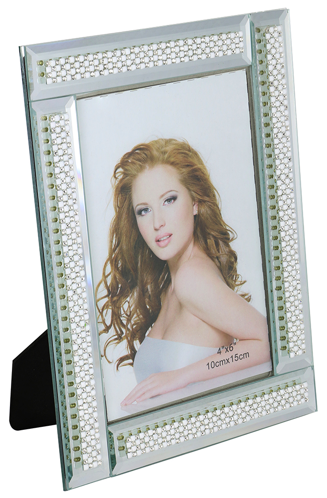 8X6 FRAME FOR 4X6 PHOTO, 4 PEARL AND CRYSTAL LINES
