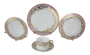 40-PC DINNERWARE SET, PINK & GOLD FLOWERS